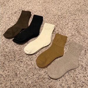 Women’s Solid Mid-Calf Socks Set